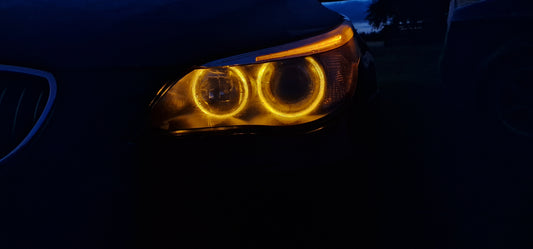 Oranžinės spalvos BMW Angel Eyes lemputės